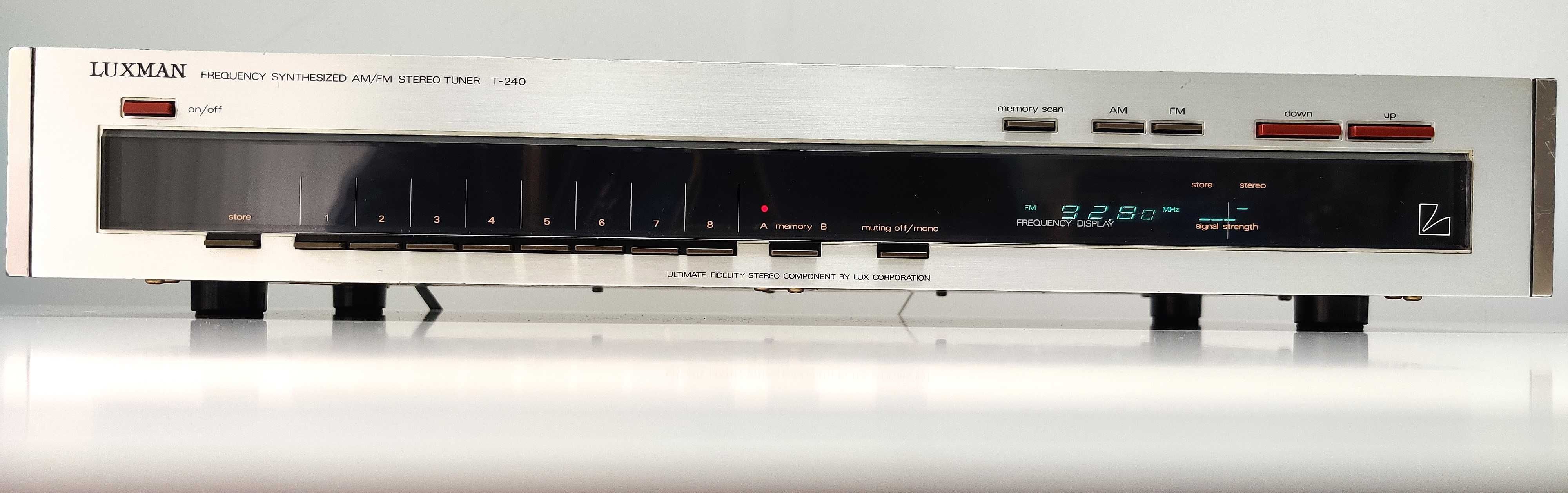 Luxman T 240 muzica tuner radio de linie muzica vintage