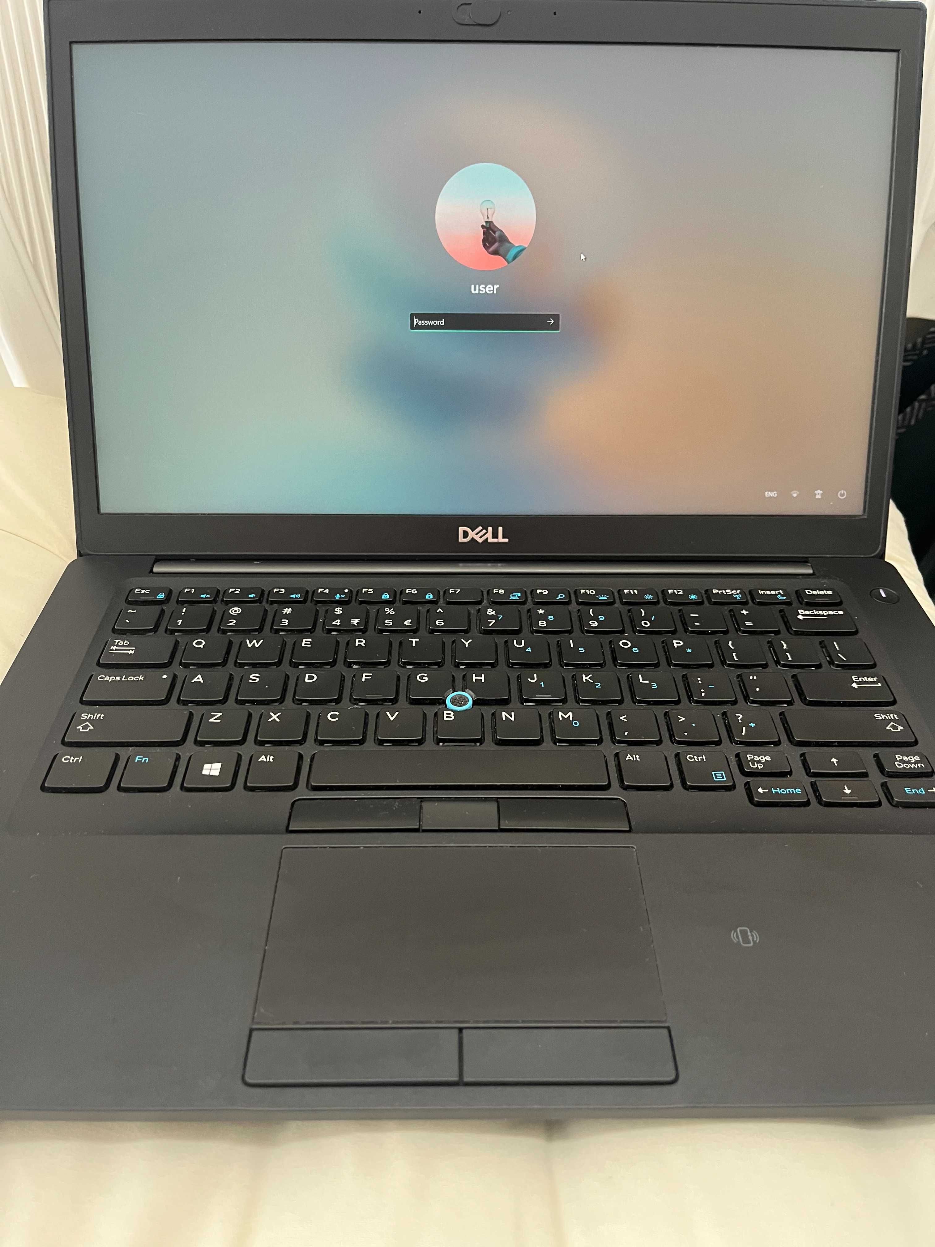 Dell Latitude 7490 | i7 vPro | 16GB RAM | 512GB SSD | Отлична батерия