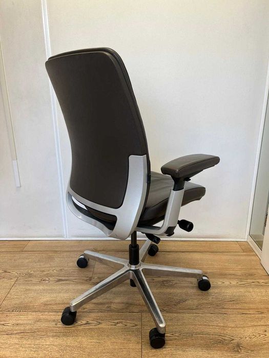 Refurbished Steelcase Amia Leather