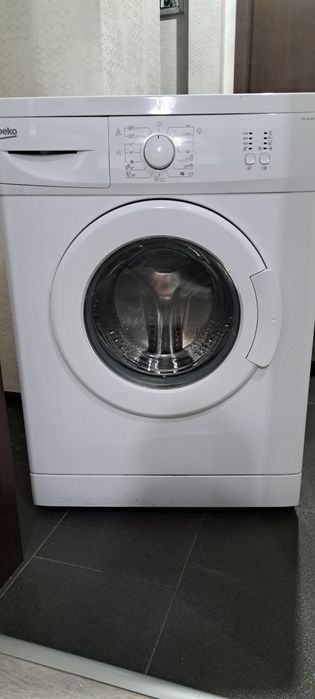 Продавам Пералня Beko