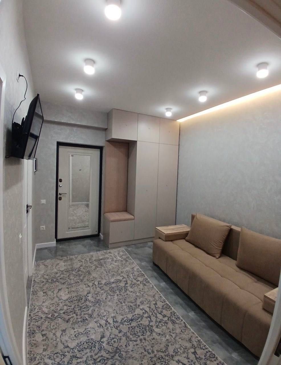 Poytaxt Residence Продается 2 комнатная квартира ремонт ул.Махтумкули