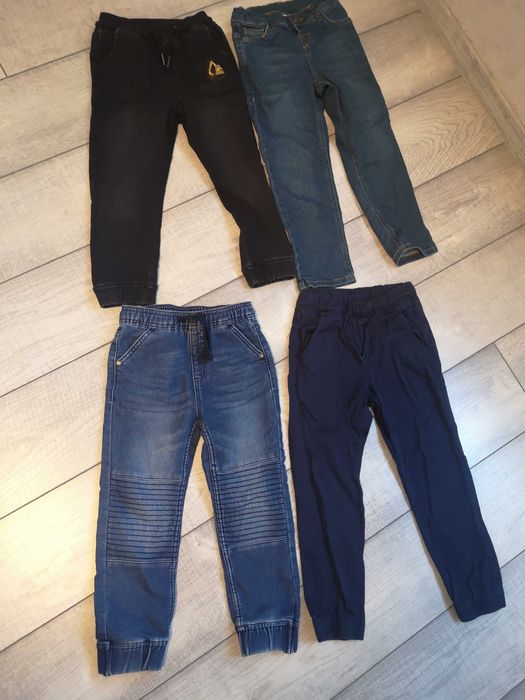 Дрехи за момче 110/116