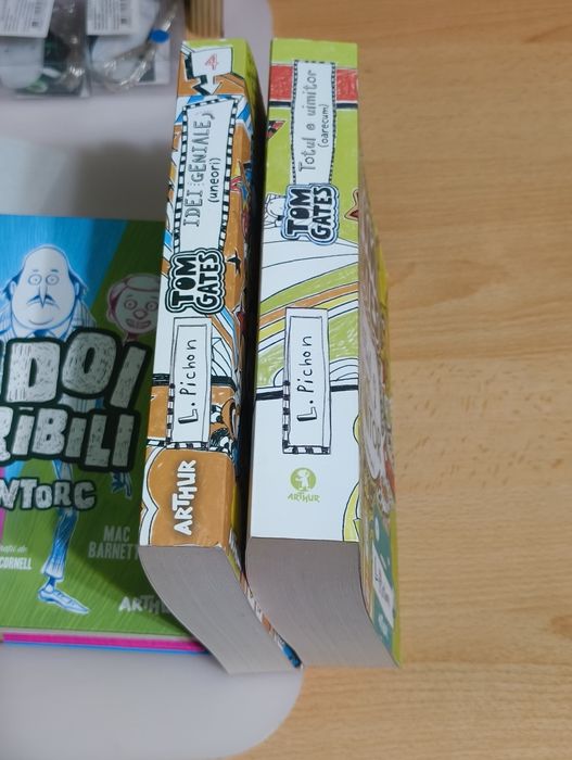 Tom Gates Volumul 1, 2 și 3 idei geniale, totul e uimitor