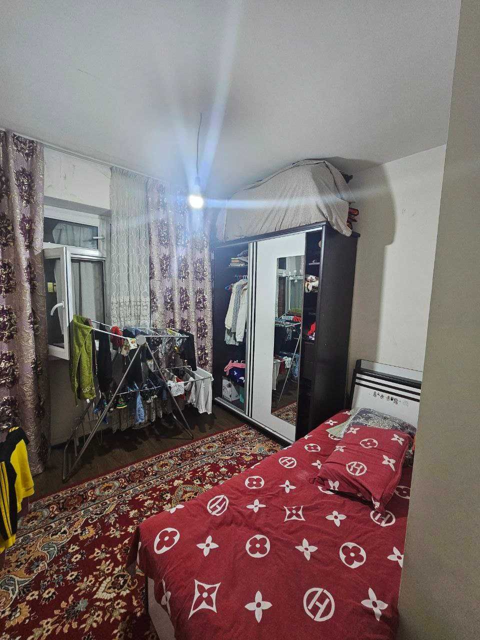 Спутник-16А 
3/7/7. (Ойна 2-тарафга караган)
Кв.м 71
Цена 58.000 у.е