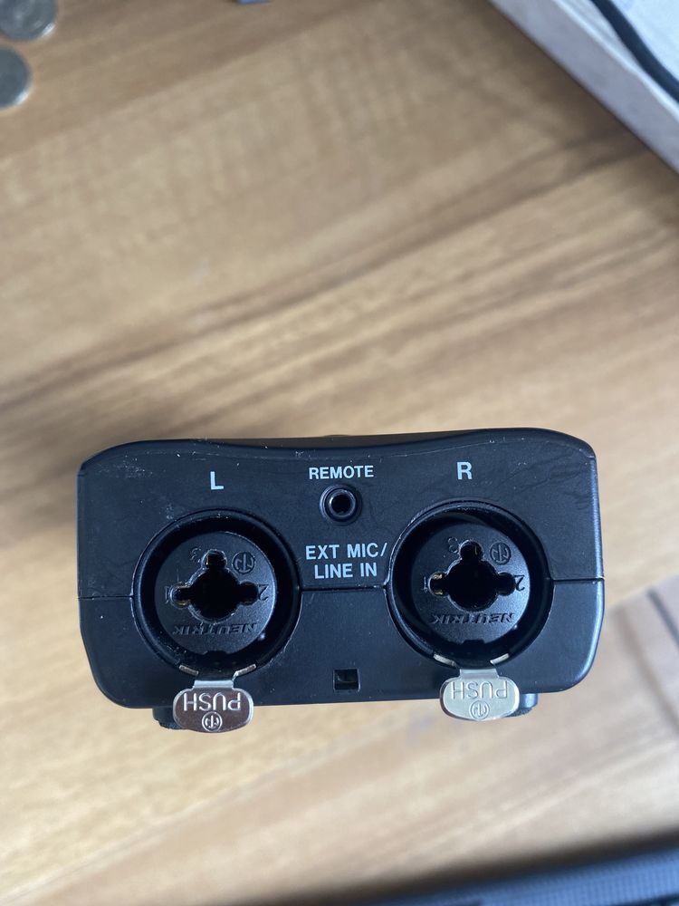 Tascam DR-40 рекордер