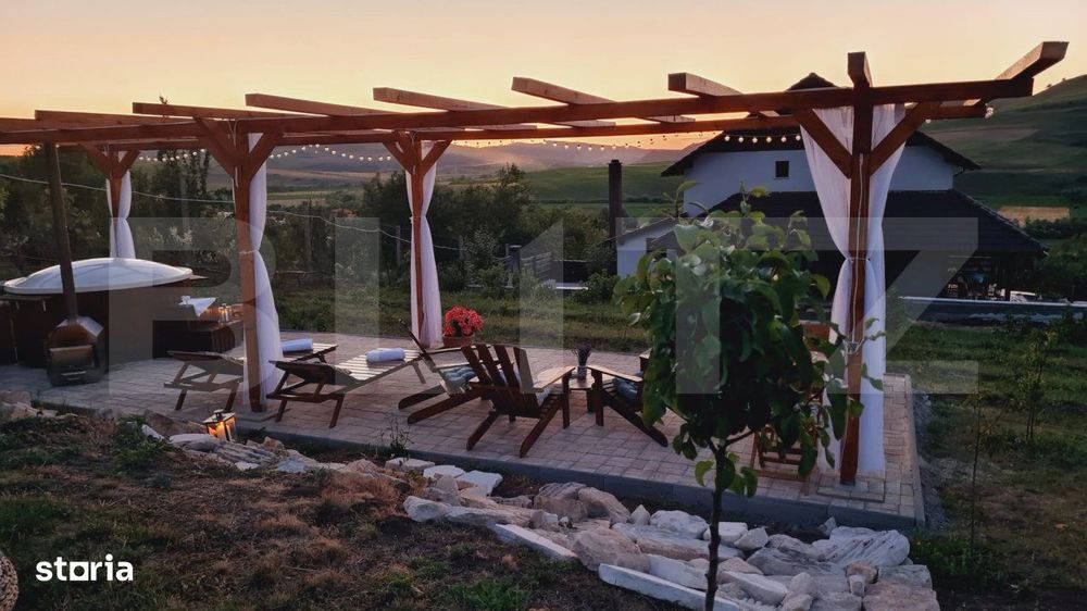 Casa moderna multifunctionala/pensiune de vanzare in Mera, aproape de