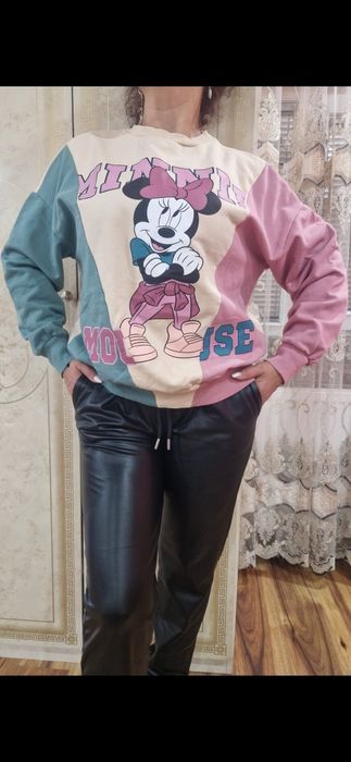 Pantaloni si hanorac  ambele la doar 45 lei