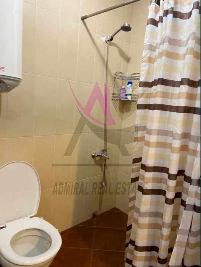 Дава се под наем Двустаен апартамент в к.к. Св.Св. Константин и Елена - 60 кв.м за 550 € - Снимка #2