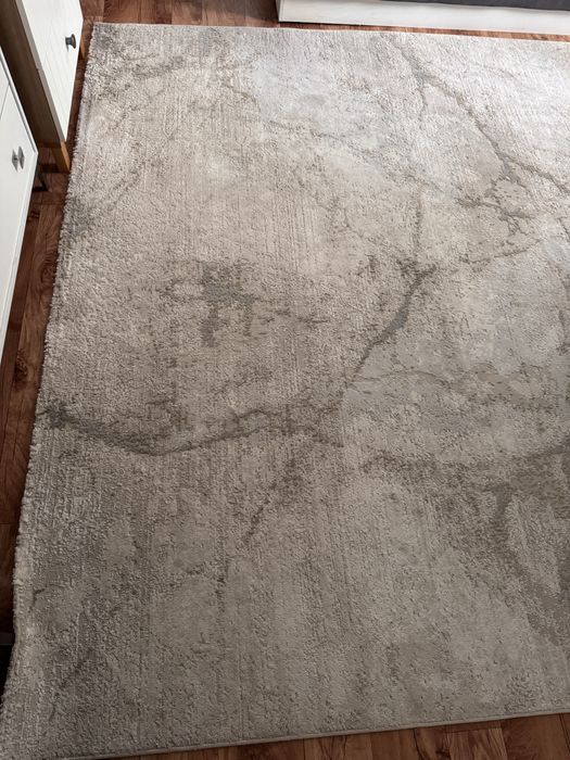 Продам ковер в отличном состоянии