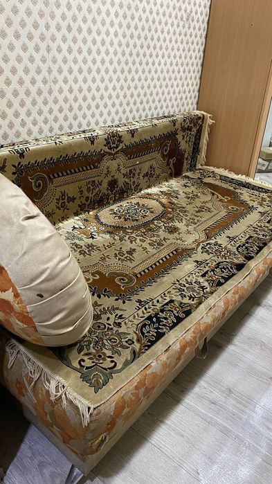 Продается раздвижной диван
