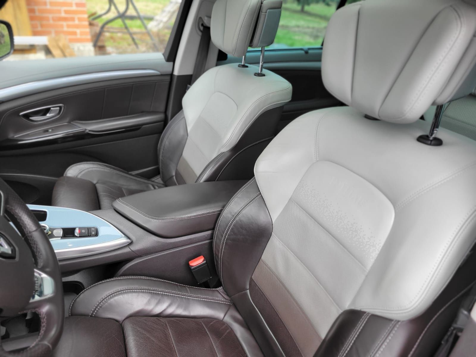 Renault Espace Initiale Paris