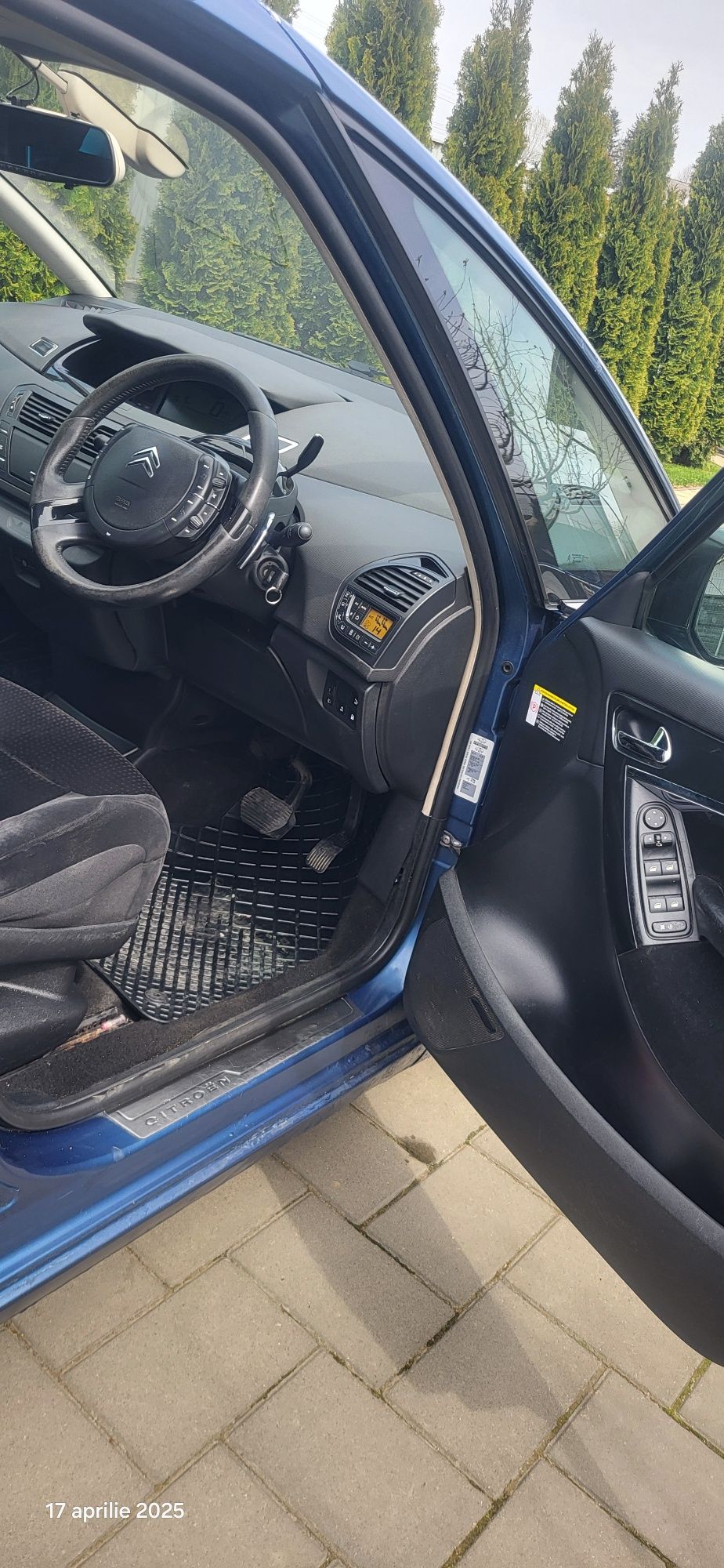 Vind Citroen c4..