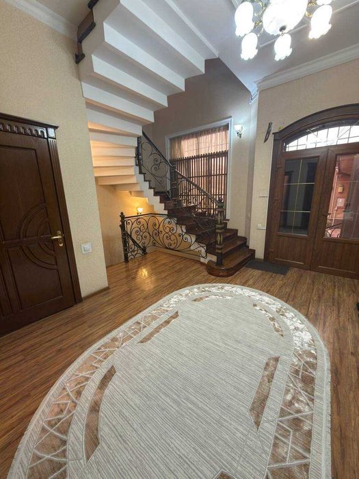 Сдаётся Евродом, ориентир метро Буюк ипак йули. ID: 56579