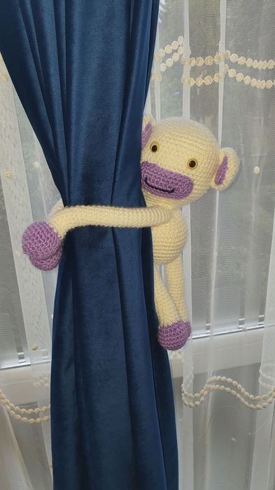 Ornament prindere draperie crosetat