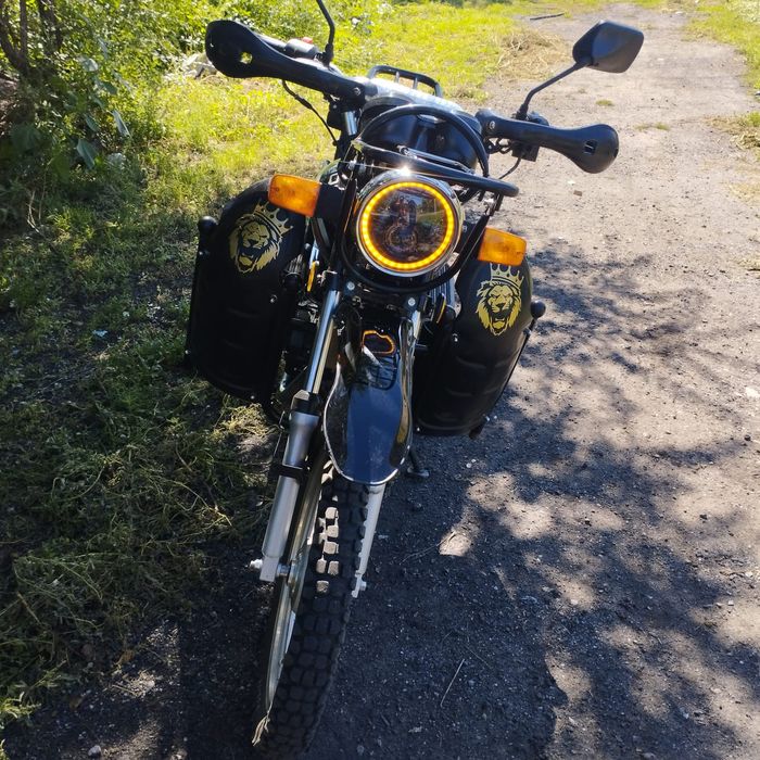 Продам мотоцикл яки 200