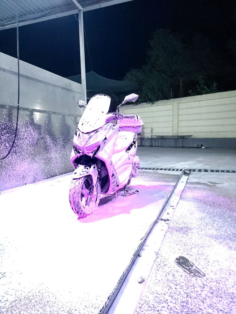 Продаю скутер t-max в хорошем состоянии