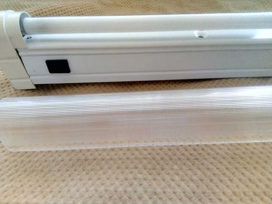 Луминисцентна лампа 8 W