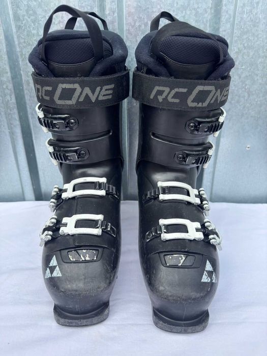 Clapari ski schi Fischer RC ONE 85 marime Eur:42.5 Mondo:27.5