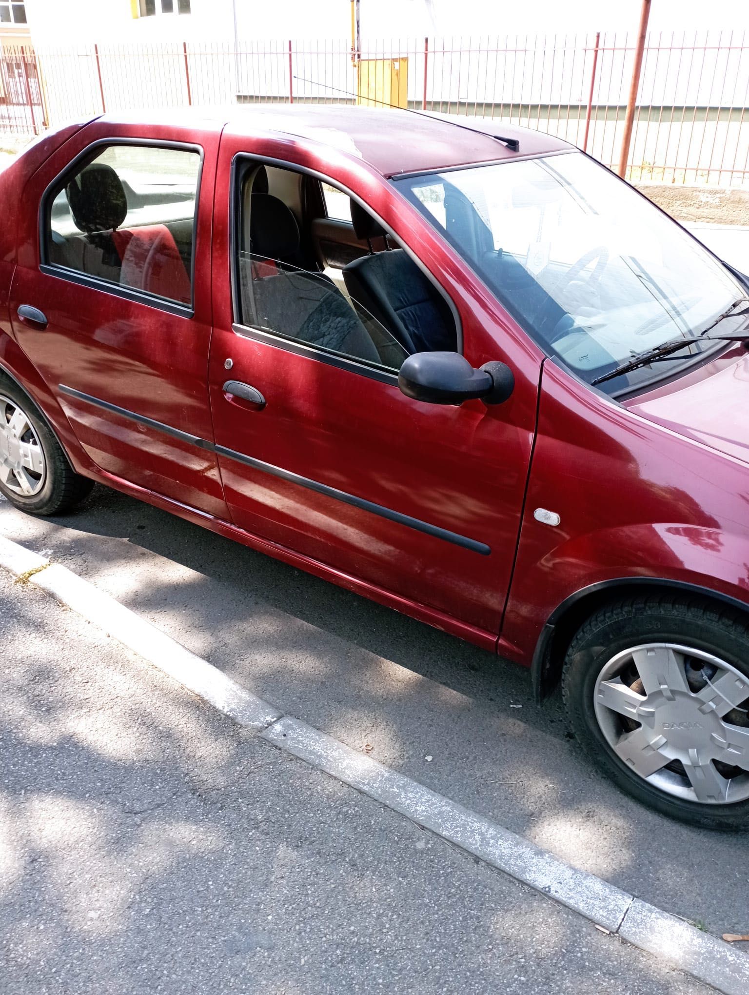 Dacia Logan 2006 - Benzina - 1.4 L - 144.000km