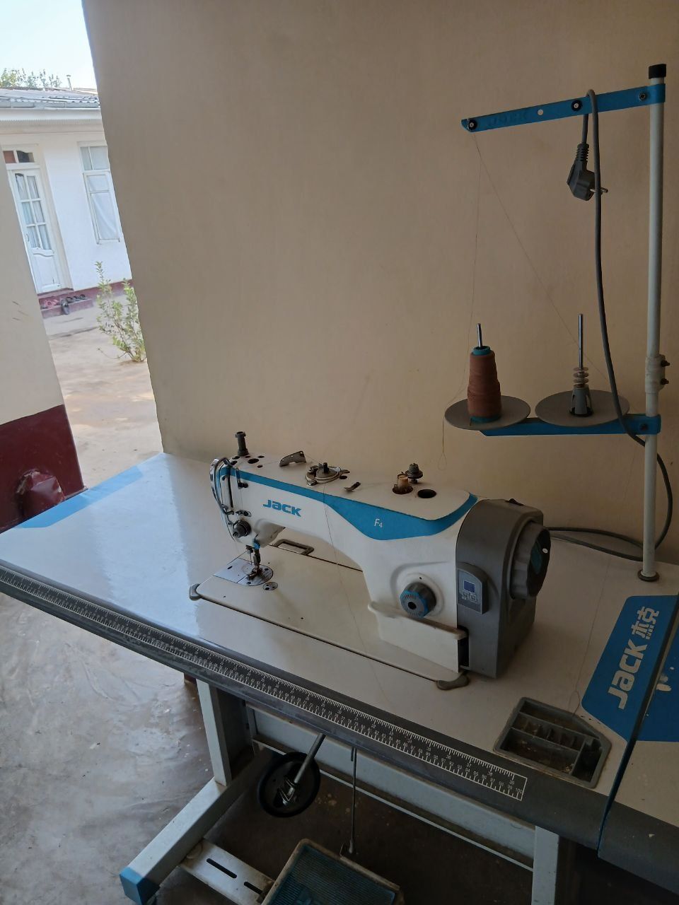 Tikadigan moshina