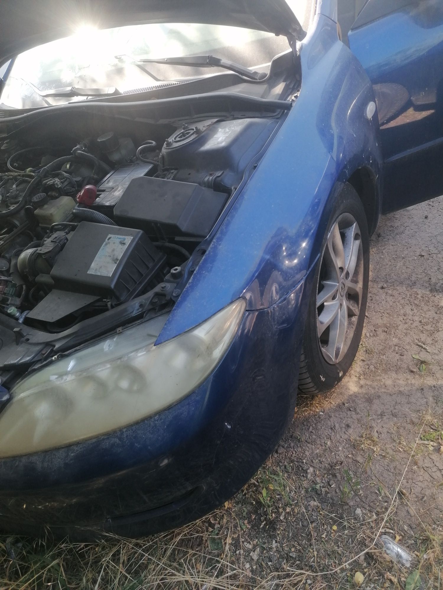 Vând injectoare Mazda 6 motor 2.0 2.0
