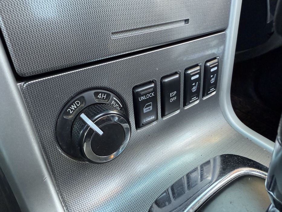 Nissan Navara Pickup 3.0 V6 2013 AutoUtilitar Bose Full