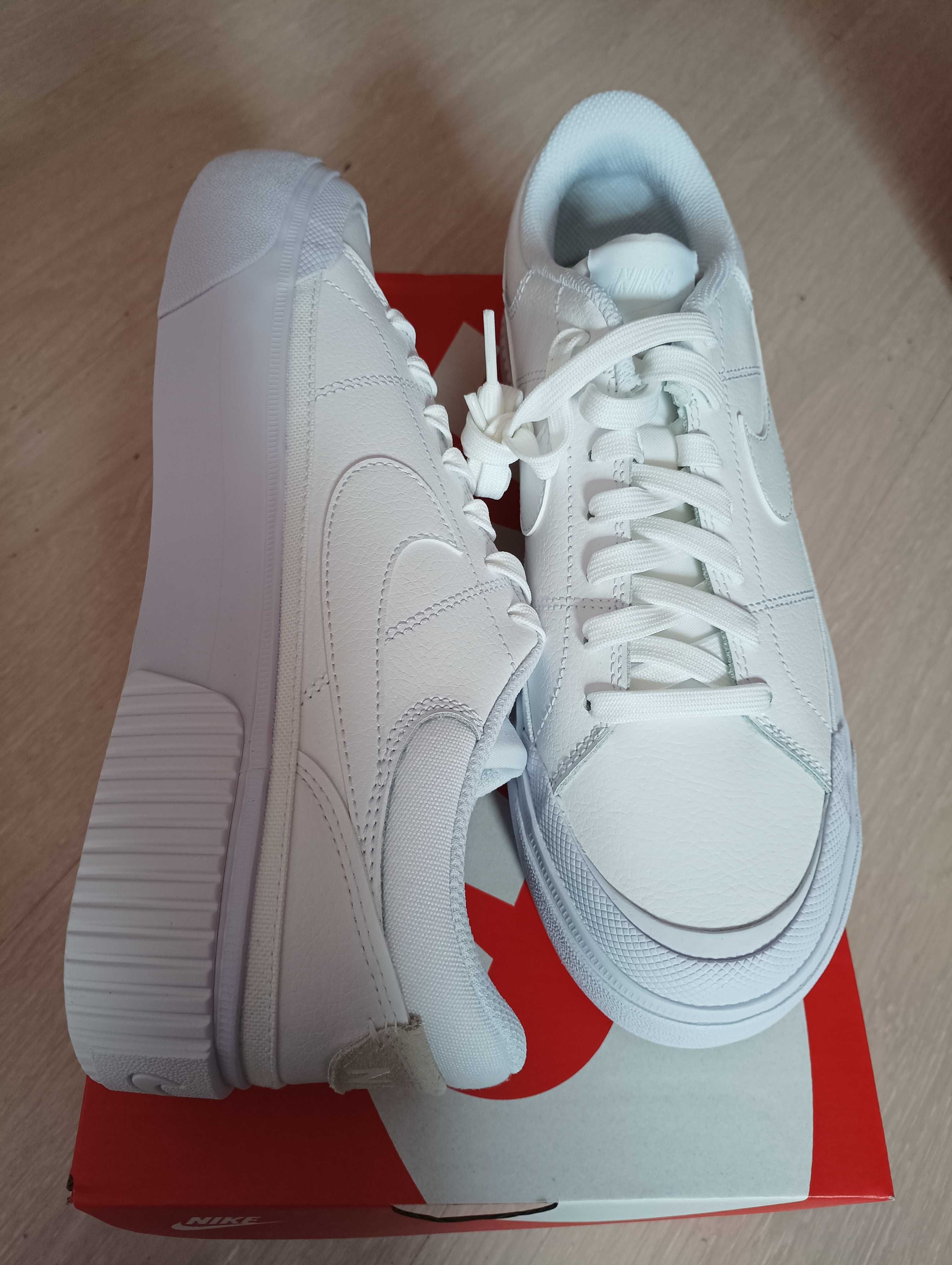 Оригинални кецове Nike