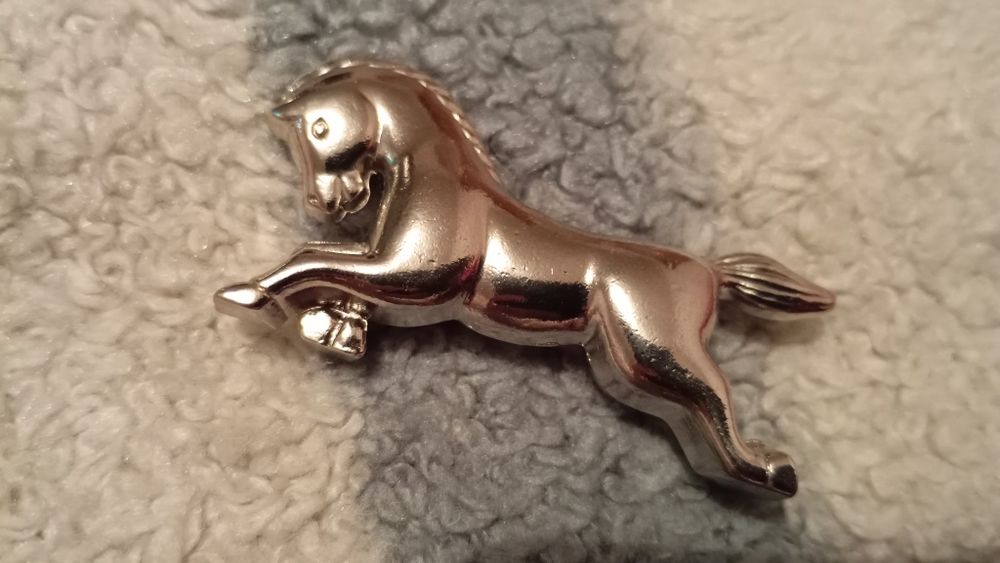 Продам винтажные статуэтки.