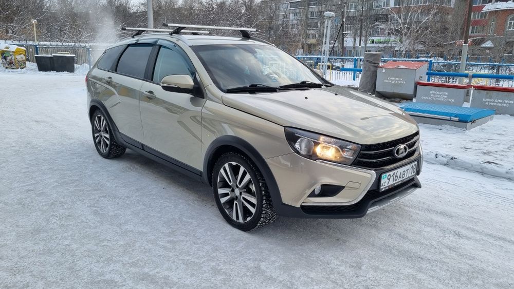 Продам Vesta SW Cross 2018 г. в