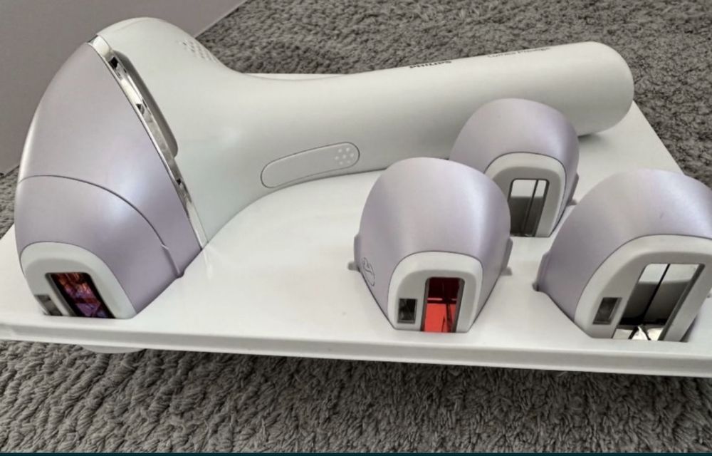 Фотоепилатор Philips Lumea с 4 приставки