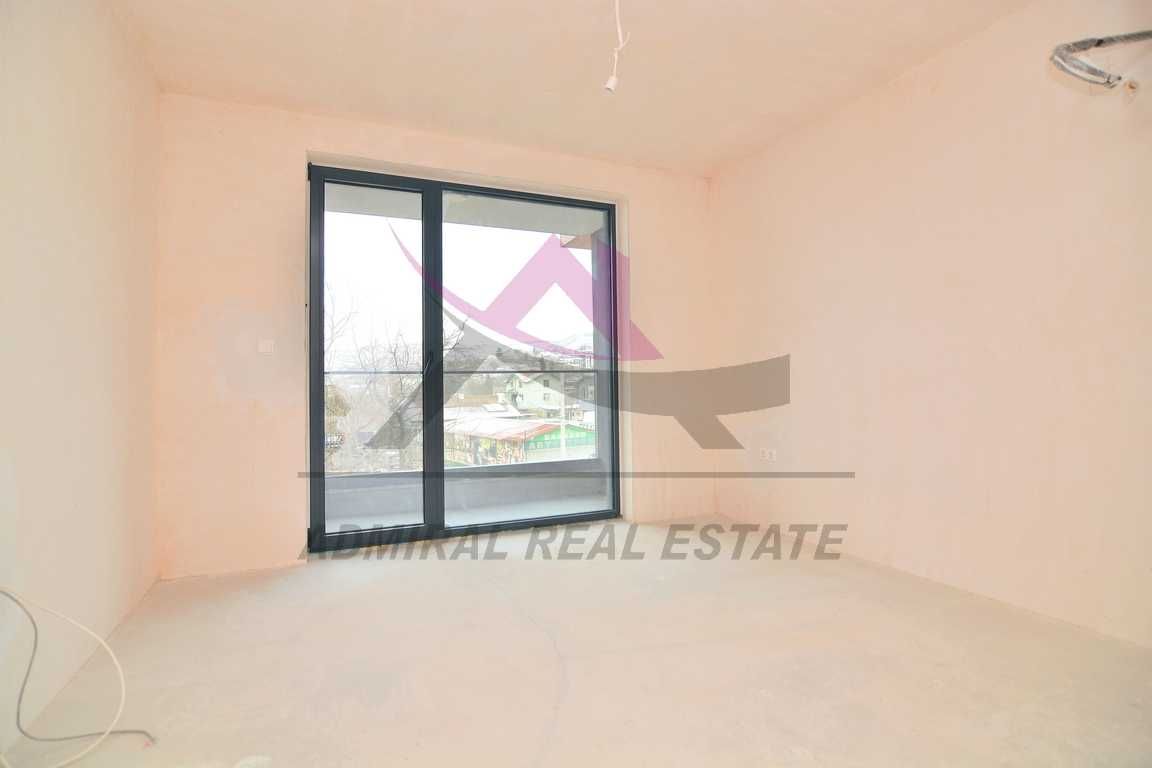 Продава се Тристаен апартамент в Варна, Бриз - 98 кв.м за 2072 €/кв.м - Снимка #9
