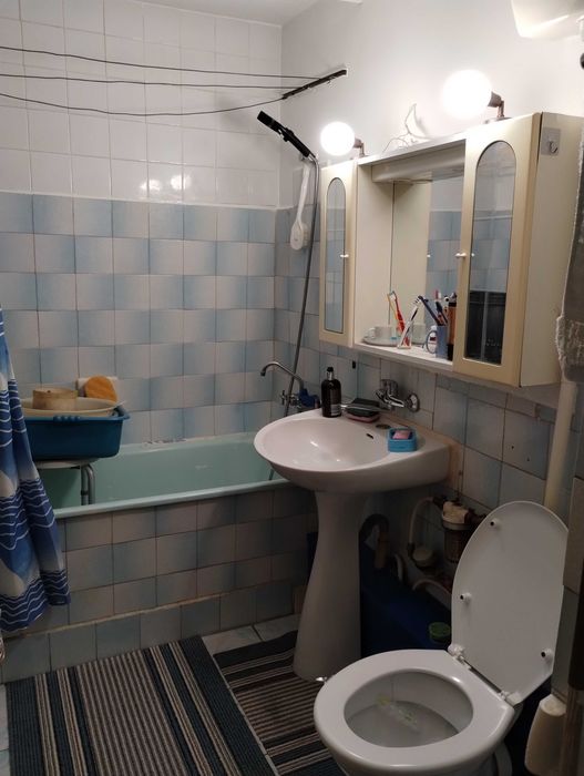 schimb apartament 2 camere decomandat et.3 cu similar parter sau et.1