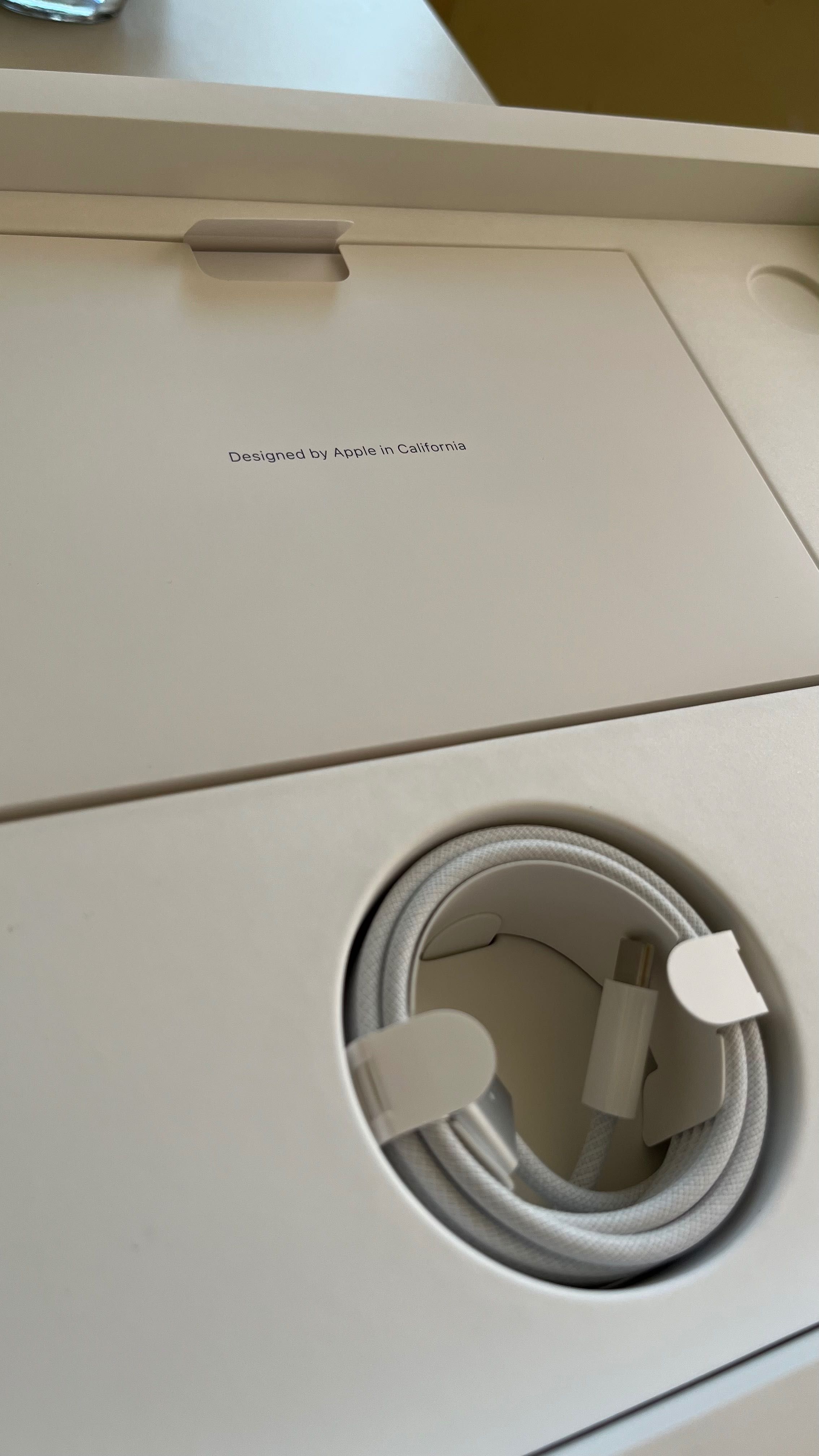 Macbook Pro 14'' M4 16GB RAM 512SSD