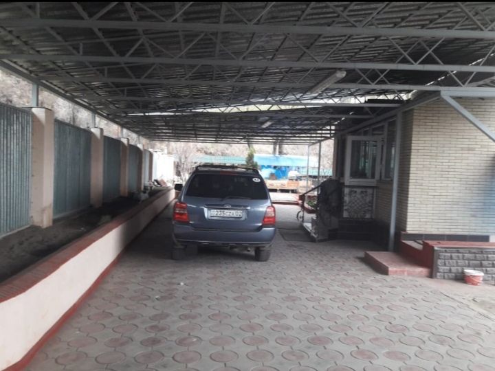 Срочно Продам 2х этаж.кирпич.дом. или обмен на квартиры в новостройках