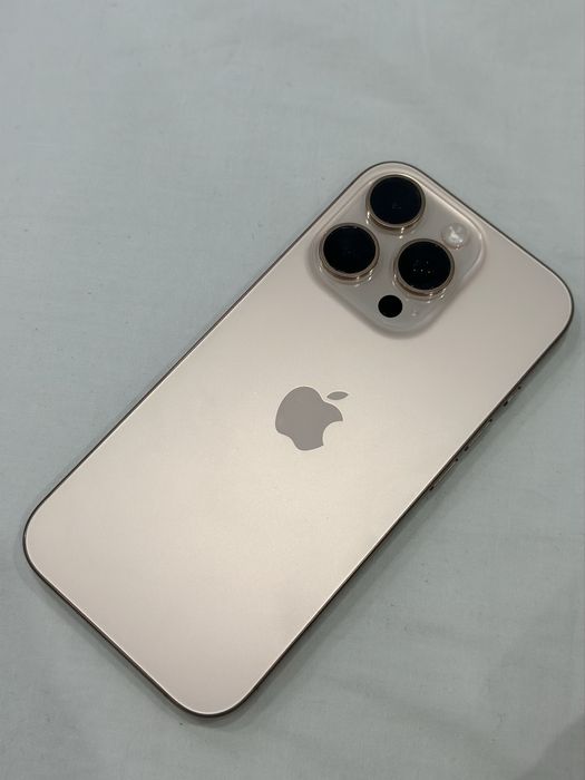 iPhone 16 PRO в отличном состоянии