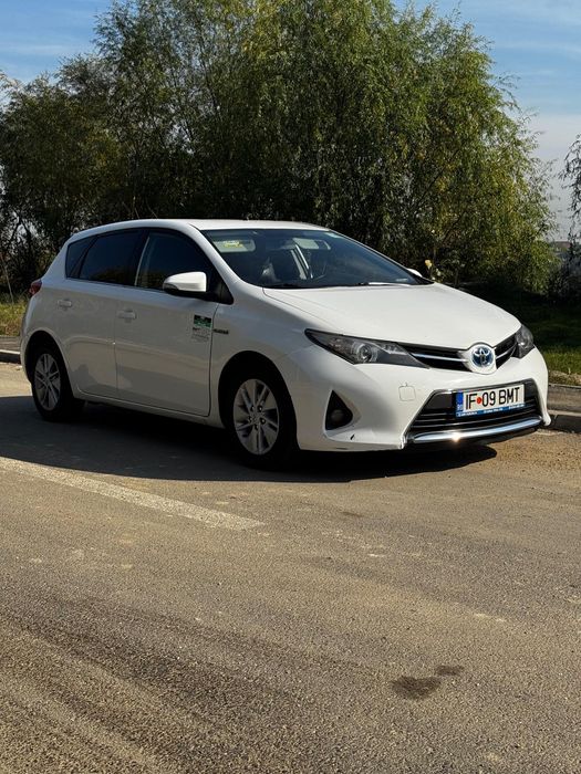 TOYOTA AURIS HYBRID 1.8benzina 4.5L/100km km reali carvertical