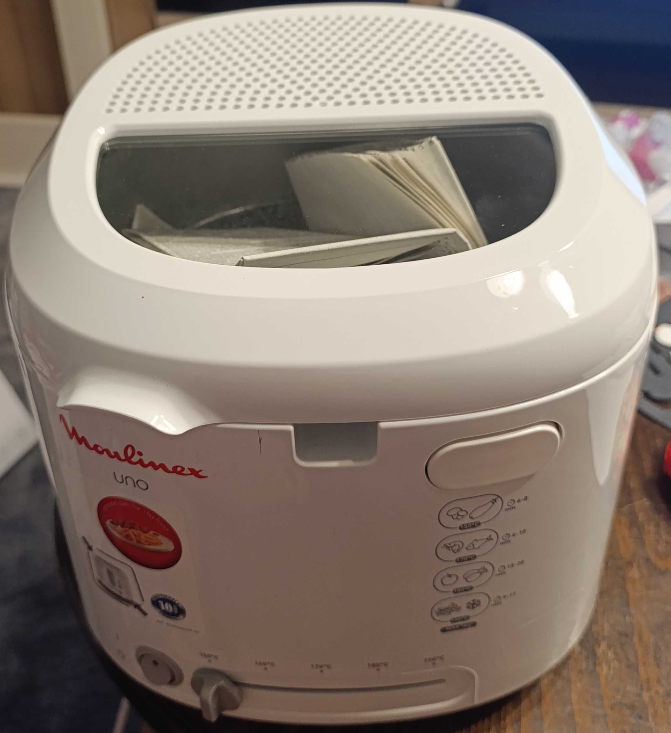 Електрически Фритюрник Moulinex 1.8 л, 1470W, Регулируем Термостат!