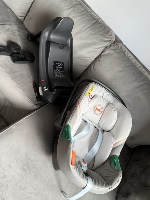 Pachet Scoica Cybex Aton S2 Lava Grey + insertie+baza isofix+adaptori