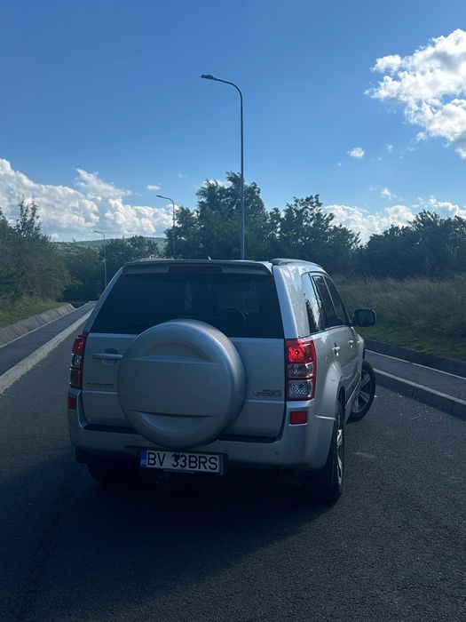 Vând Suzuki Grand Vitara