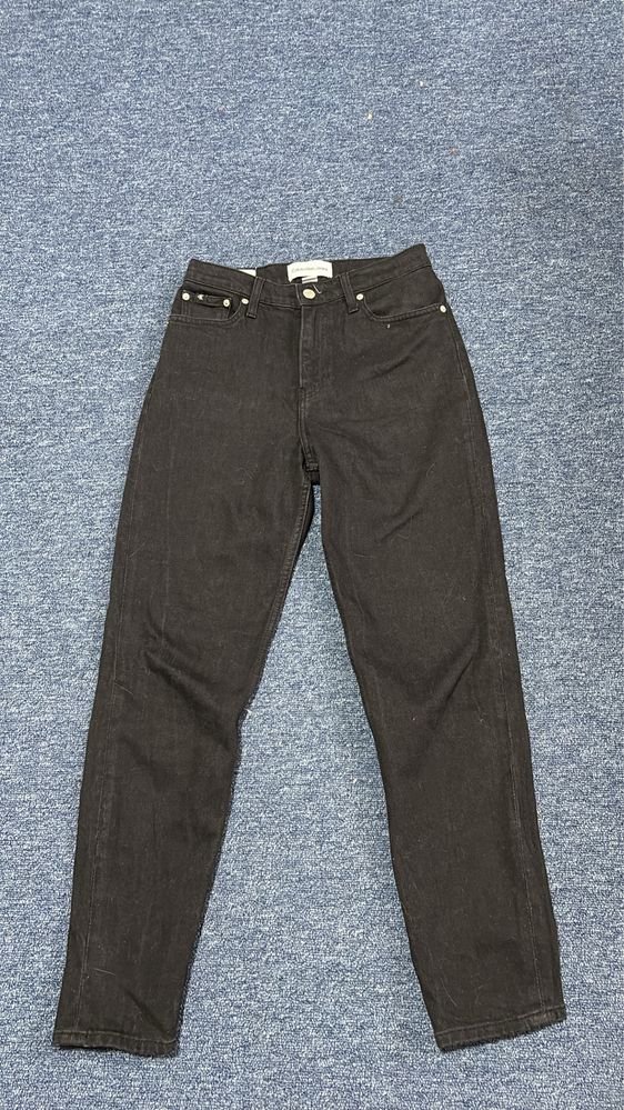 Blugi Calvin Klein