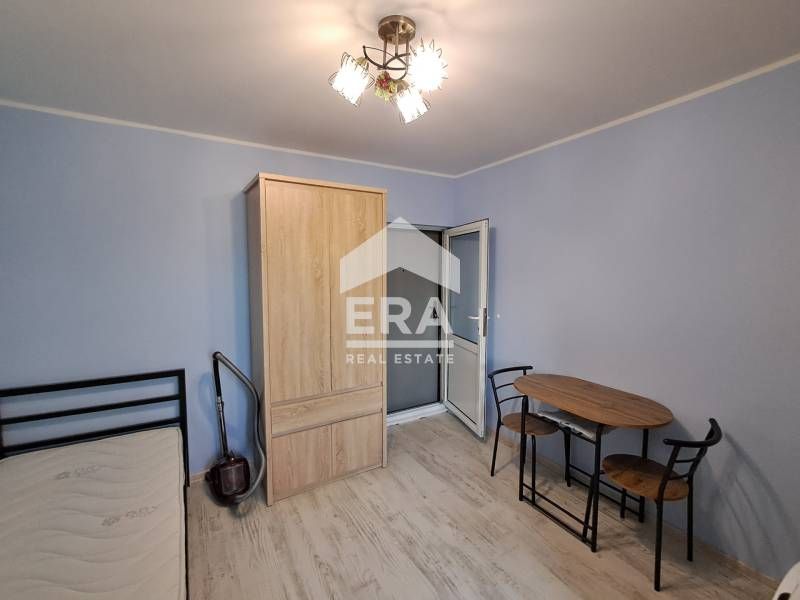 Дава се под наем Едностаен апартамент в Варна, Победа - 28 кв.м за 256 € - Снимка #4