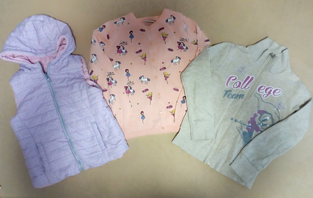 Дънки, блузи, клинове, жилетки, горници и тениски, Дънково яке, бански