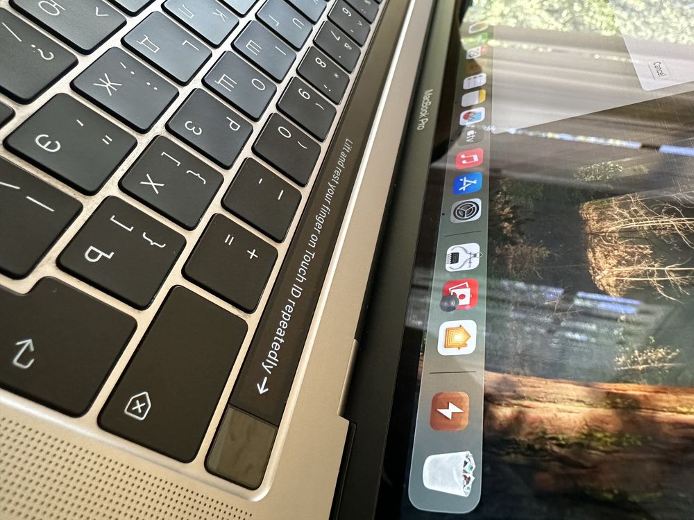 MacBook Pro 8/256