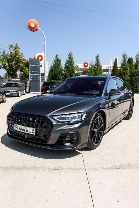 Audi S8 Unic proprietar, stare perfectă, vehicul aflat încă în garanție.