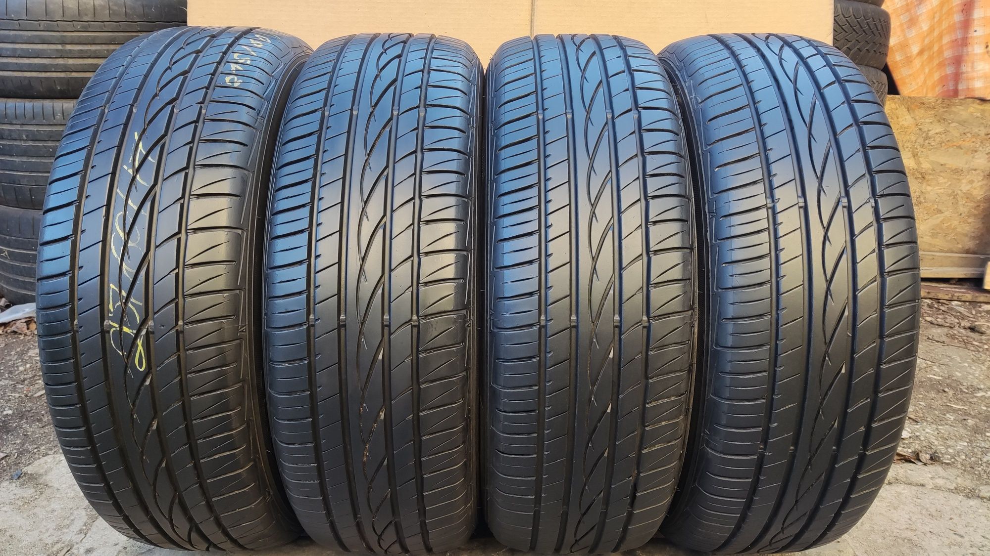 4бр летни гуми 215/60/17 Sumitomo/Falken, dot21, 7.6mm грайфер dot21