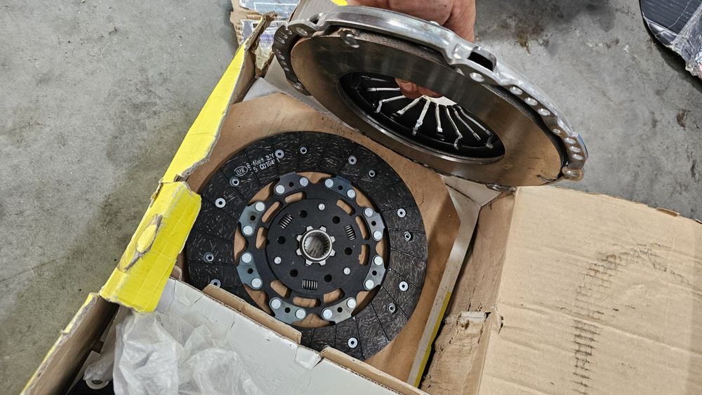 Kit Ambreiaj Luk nou! Seat Ibizza,Alhambra,Audi A3,Audi TT benzina