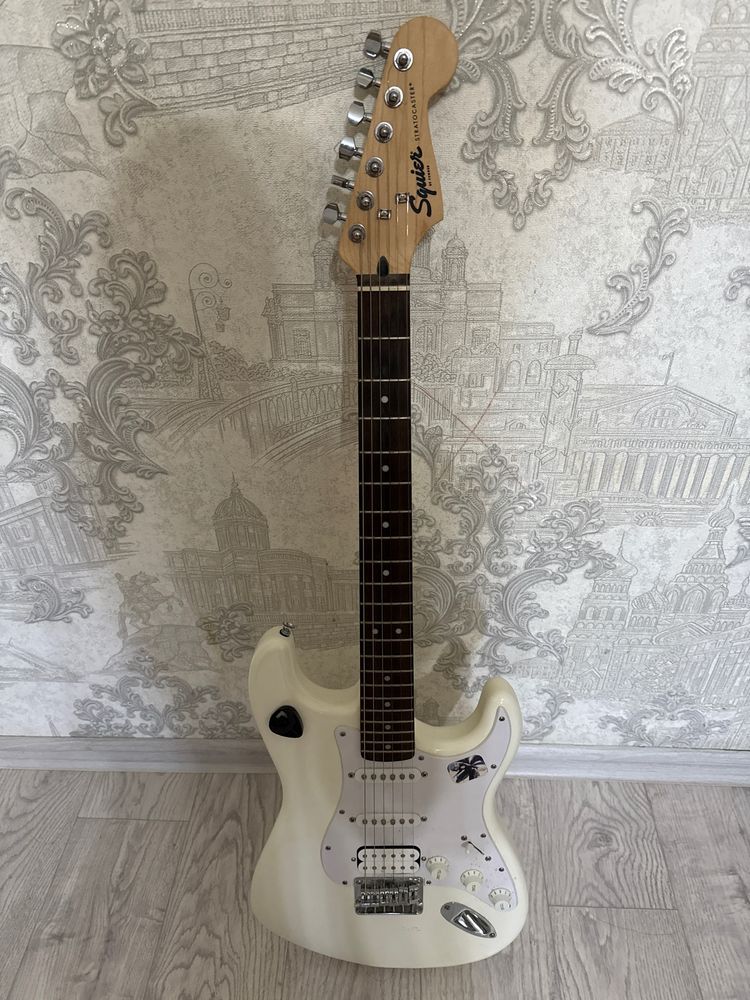 Электрогитара Squier