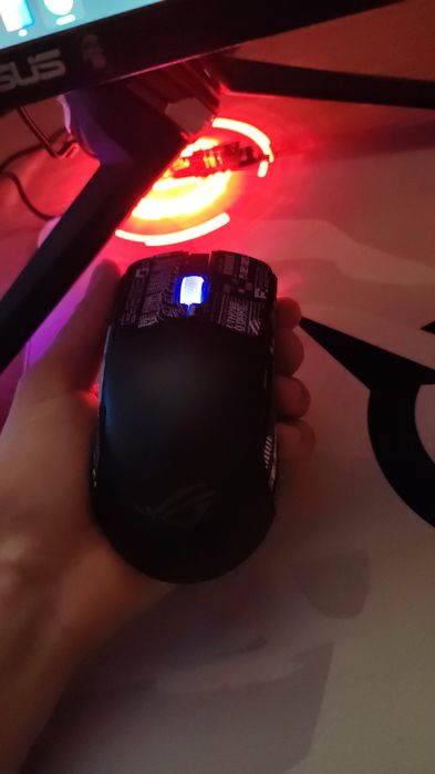 Mouse asus rog harpe ace aimlab edition  + mousepad aimlab hone