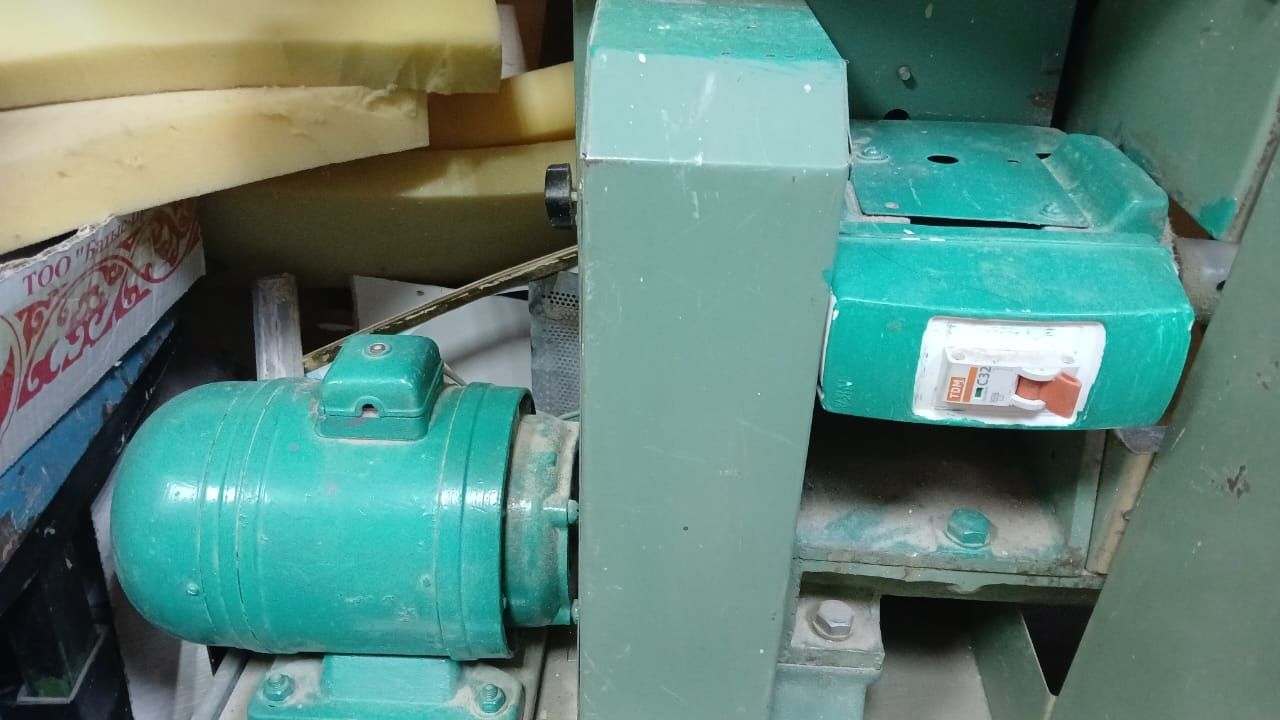 Срочно Продам Деревообрабатывающий станок