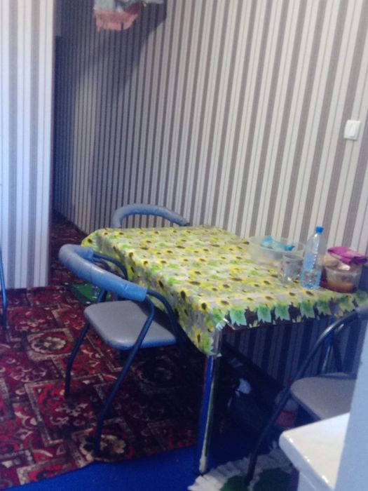 3 xonali uy sotiladi yoki 2 xonalikka almashtiriladi